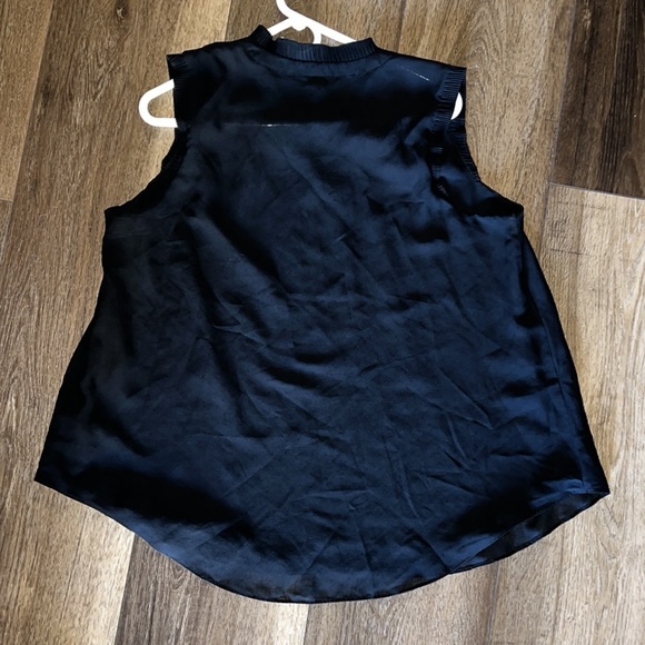 🌼FOR BUNDLE ONLY🌼Torrid Black Dobby Chiffon Pleated Blouse Tank - Picture 9 of 12